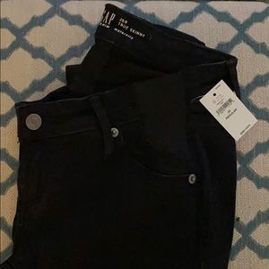 Maternity jeans size 25